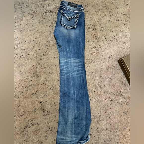Miss Me Jeans - Picture 1 of 5